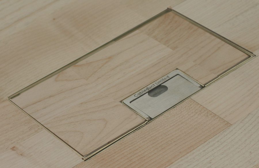 minima floorbox