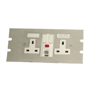 2x 13A with latching RCD