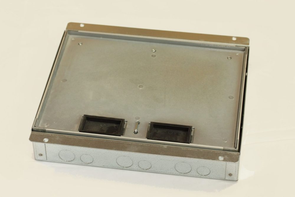close-up of series 500 floor box