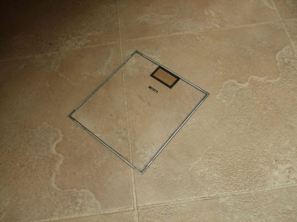500 series floor box