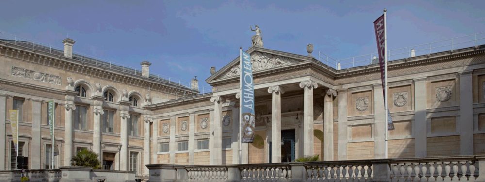 wide outside view of Ashmolean Museum